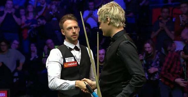 传球还是在 传球还是在